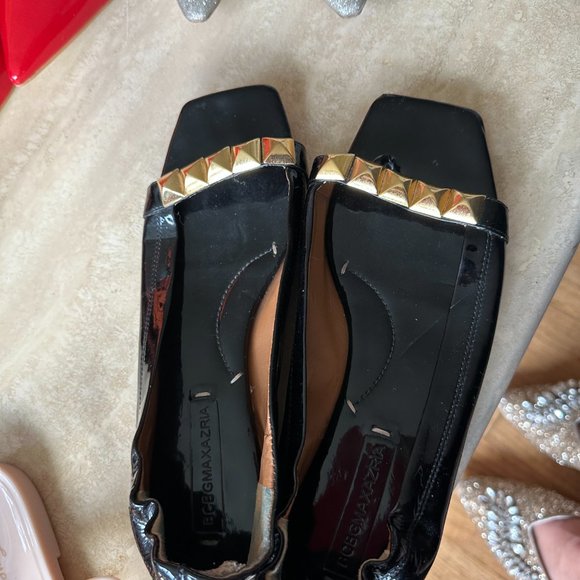 BCBG Black Open Toe Rock Stud Flats - Picture 2 of 8